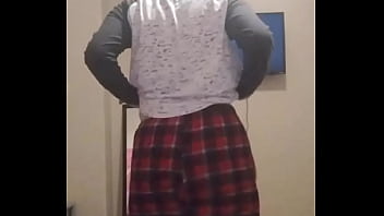 Hot Male Twerking In Tight Shorts