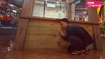 Mall Adventure: Tasting Cream In Public With Sweet Licks
