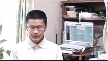Japanese Twink Junpei Hamazaki (syamu) Seduces The Camera