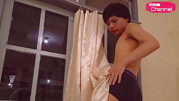 Hansel Thio’s Seductive Curtain Show For Mia Khalifa