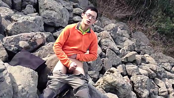 Chinese Twink Jerks Off On A Hillside