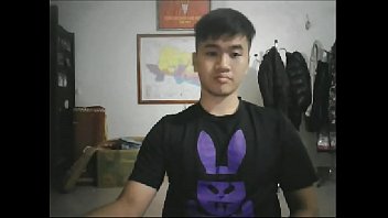Hot 18yo Vietnamese Straight Teen