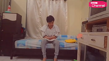 Hansel Thio’s Steamy Workout – Fingering & Handjob In The Rain (part 1)