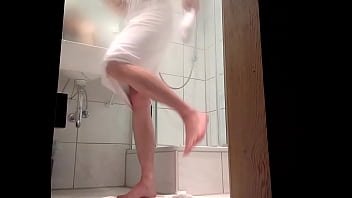 Alexander’s Steamy Shower Scene Revealed