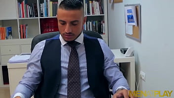Klein Kerr’s Anal Encounter With Suited Boss James Castle